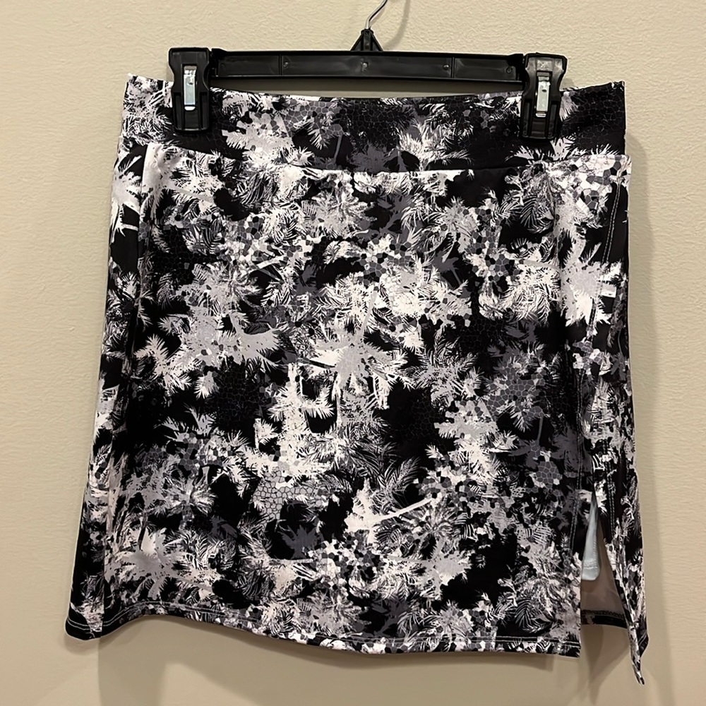 Black & White Printed Women’s Shorts Skort